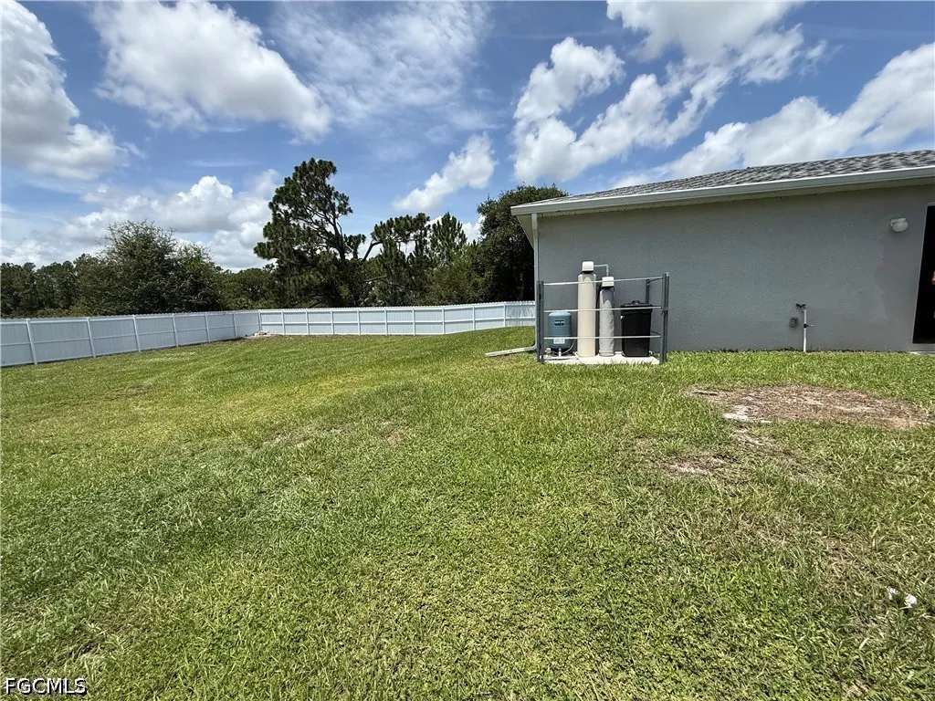 557 Oakshire Lane Lehigh Acres FL 33972