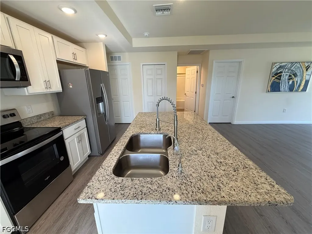 557 Oakshire Lane Lehigh Acres FL 33972