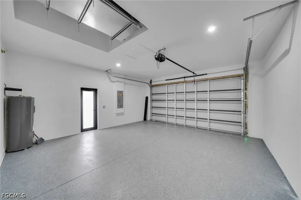 1013 NE 12th Terrace Cape Coral FL 33909