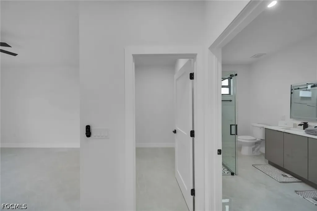 1013 NE 12th Terrace Cape Coral FL 33909