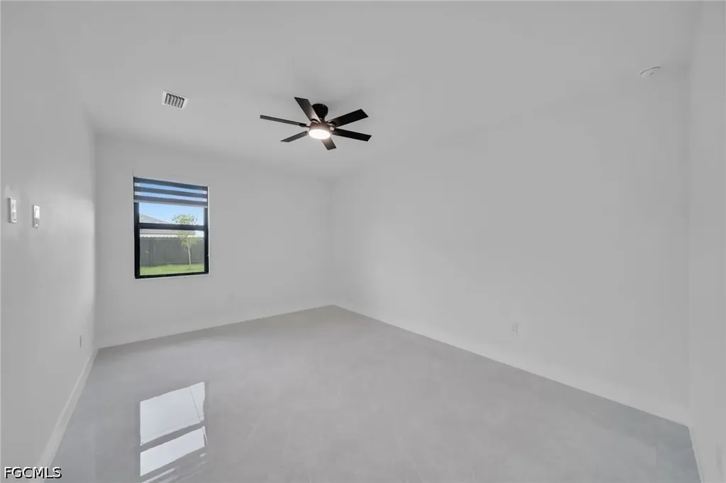 1013 NE 12th Terrace Cape Coral FL 33909