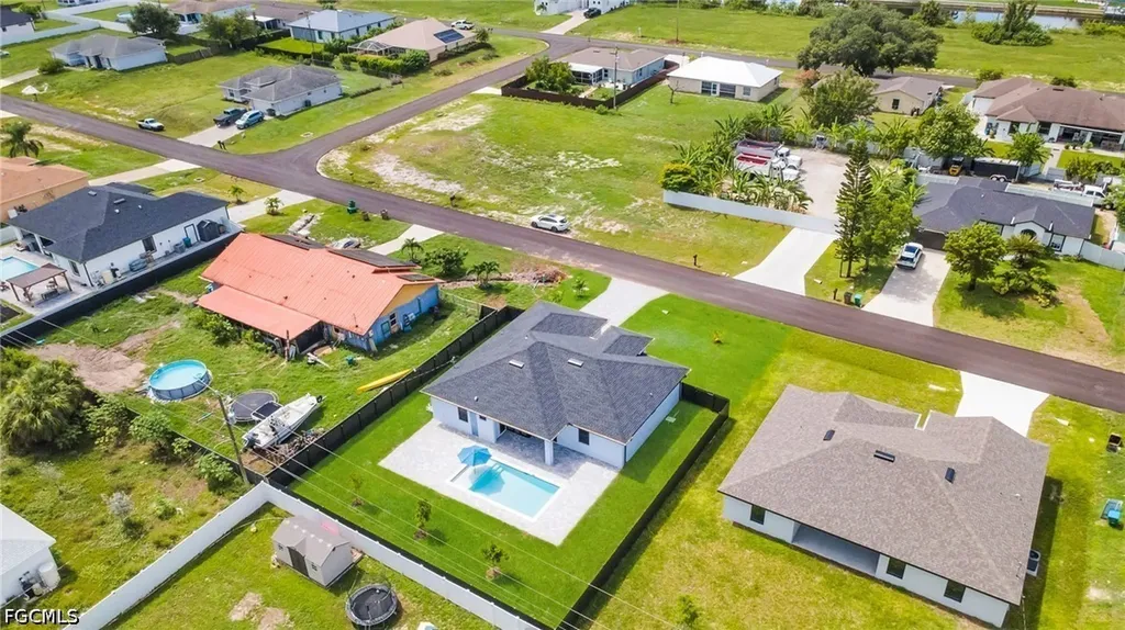 1013 NE 12th Terrace Cape Coral FL 33909