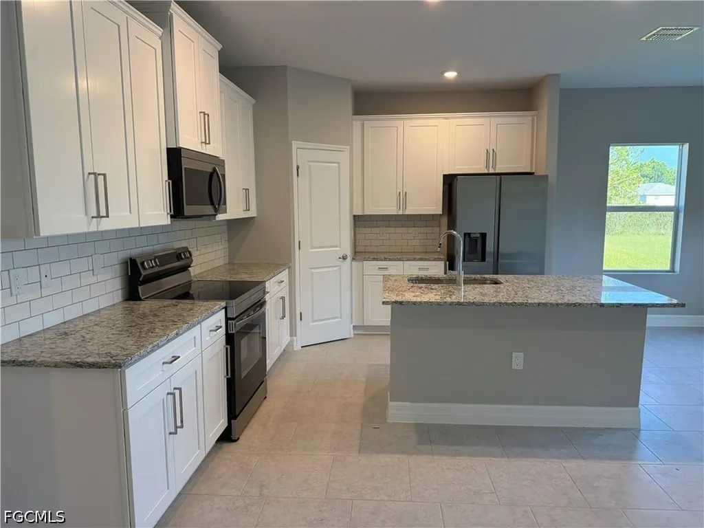 2714 47th Street W Lehigh Acres FL 33971