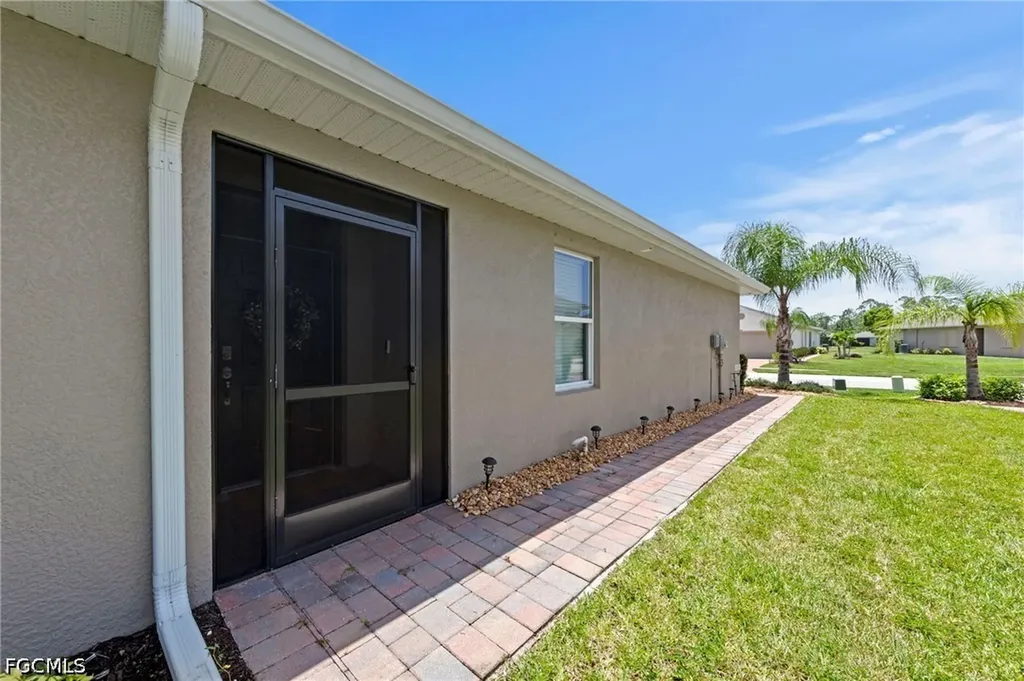 20615 Plumwood Loop North Fort Myers FL 33917
