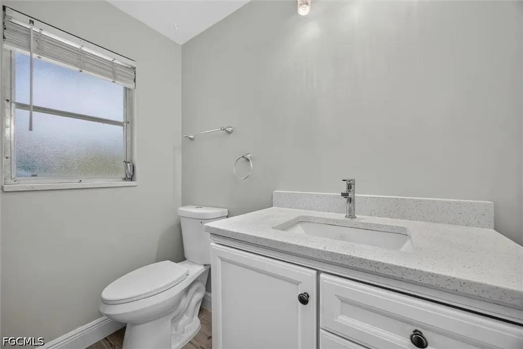 1628 N Flossmoor Road Fort Myers FL 33919