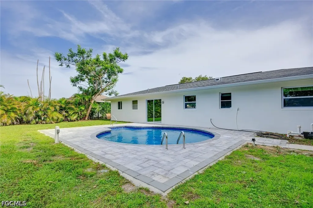 1628 N Flossmoor Road Fort Myers FL 33919