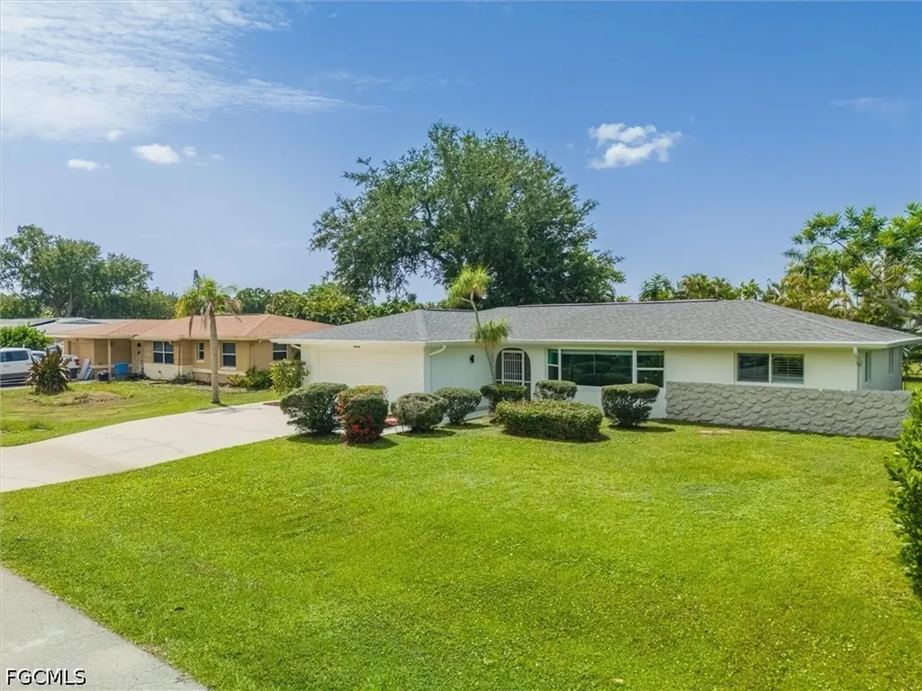 1628 N Flossmoor Road Fort Myers FL 33919