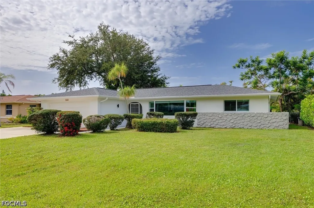 1628 N Flossmoor Road Fort Myers FL 33919