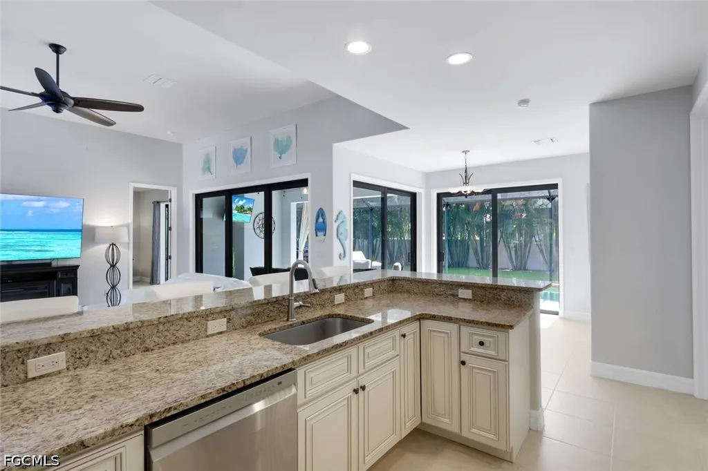 4346 SW 25th Avenue Cape Coral FL 33914
