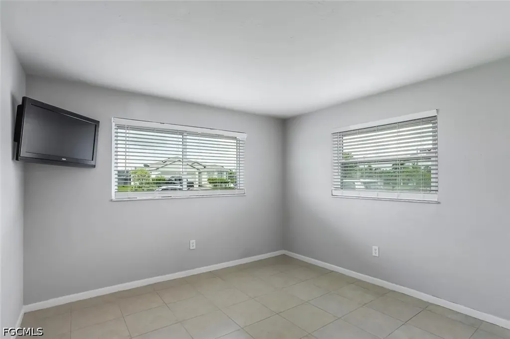 117 SE 45th Terrace Cape Coral FL 33904