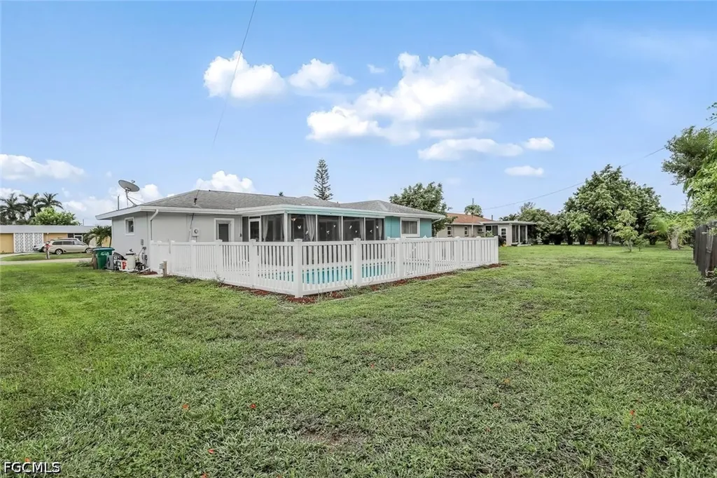 117 SE 45th Terrace Cape Coral FL 33904
