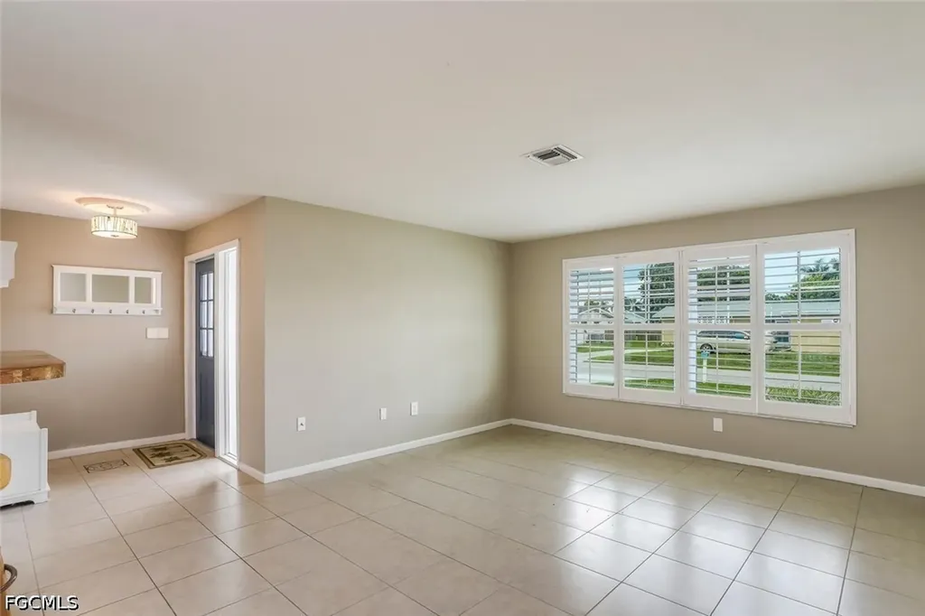 117 SE 45th Terrace Cape Coral FL 33904