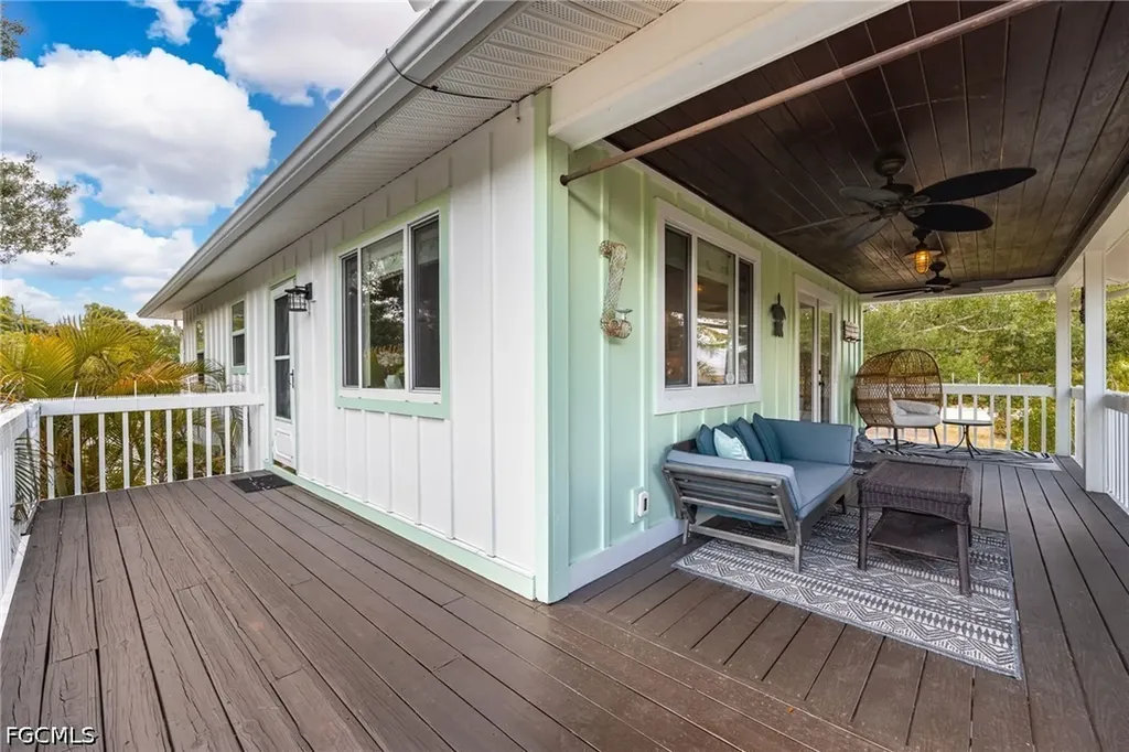8787 Kodiak Lane St. James City FL 33956