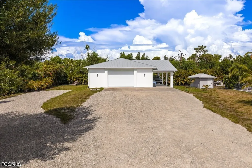 8787 Kodiak Lane St. James City FL 33956