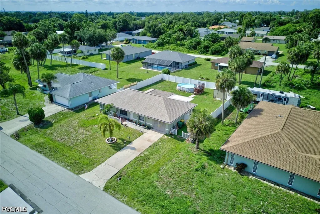 1253 Fleetwood Drive NW Port Charlotte FL 33948