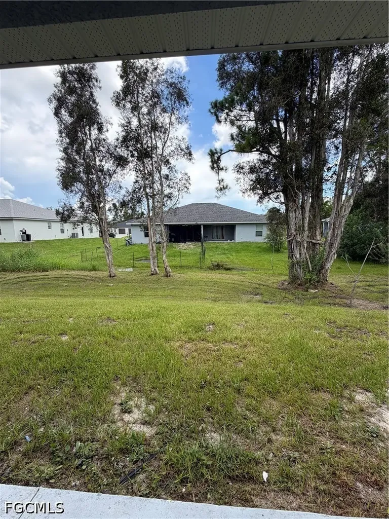 4715 26th Street SW Lehigh Acres FL 33973