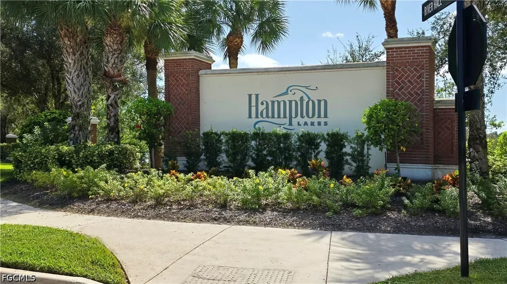 3296 Hampton Boulevard Alva FL 33920