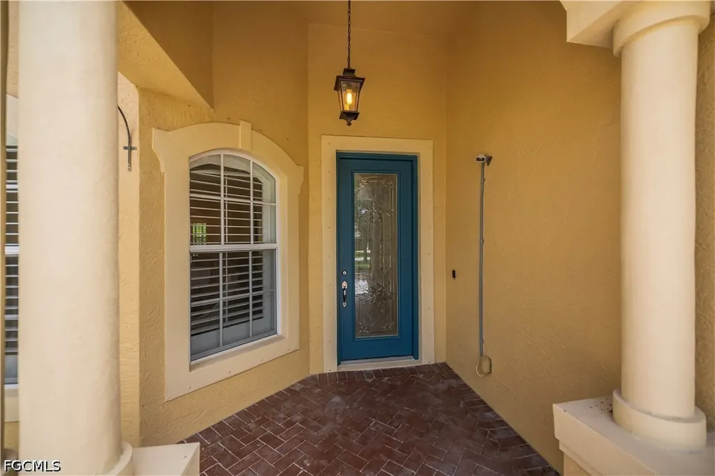 3296 Hampton Boulevard Alva FL 33920