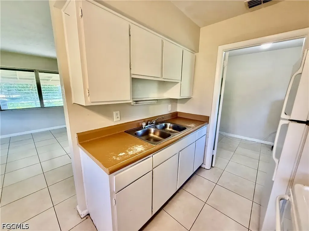 27 Apache Street Lehigh Acres FL 33936