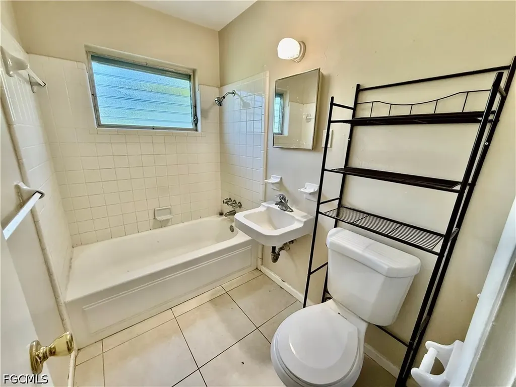 27 Apache Street Lehigh Acres FL 33936