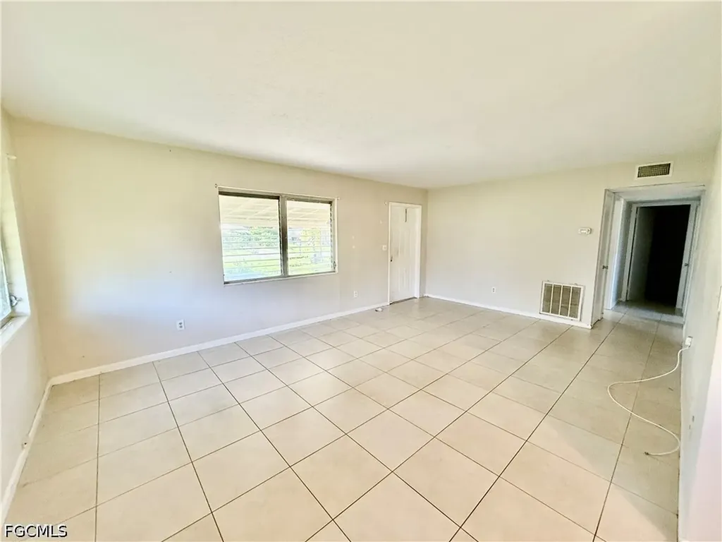 27 Apache Street Lehigh Acres FL 33936