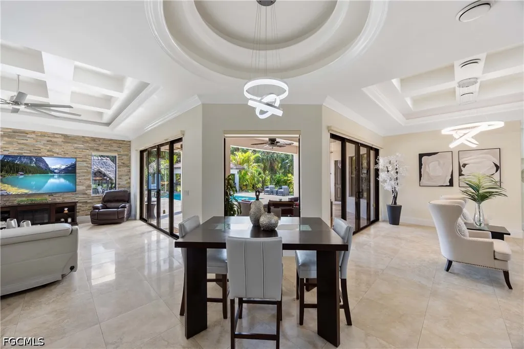 214 9th Street NW Naples FL 34120