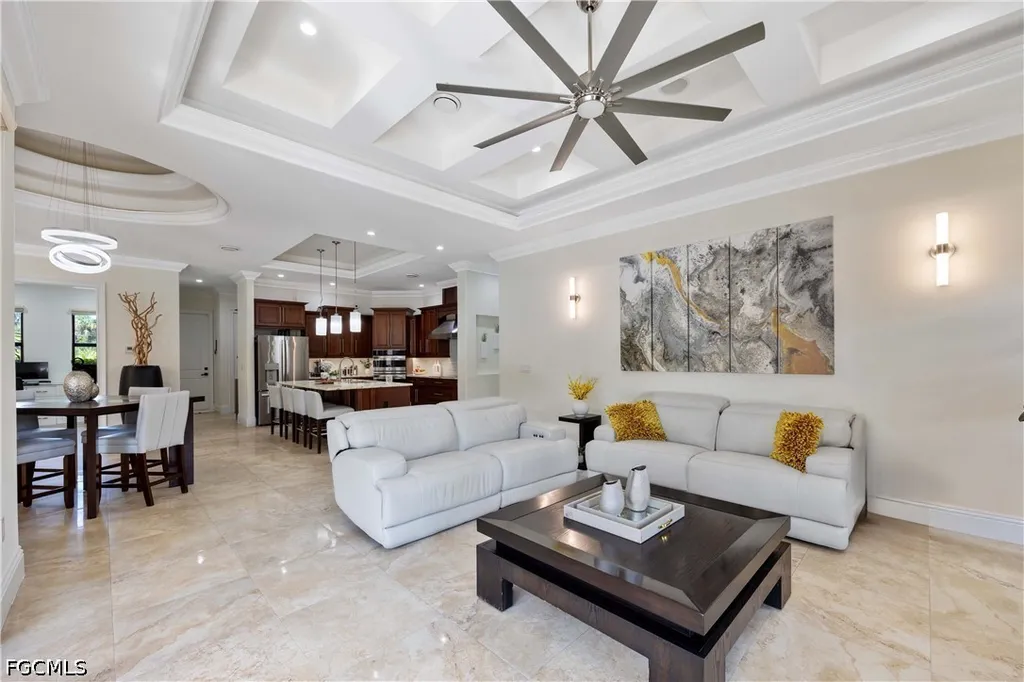 214 9th Street NW Naples FL 34120