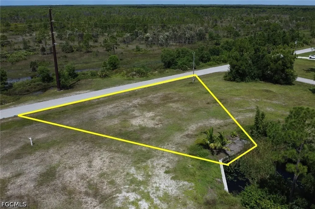 3819 Andalusia Boulevard Cape Coral FL 33909