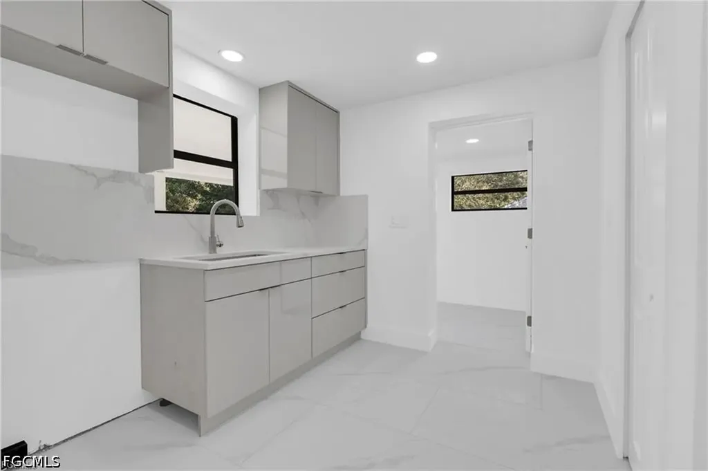 356 New York Drive Fort Myers FL 33905