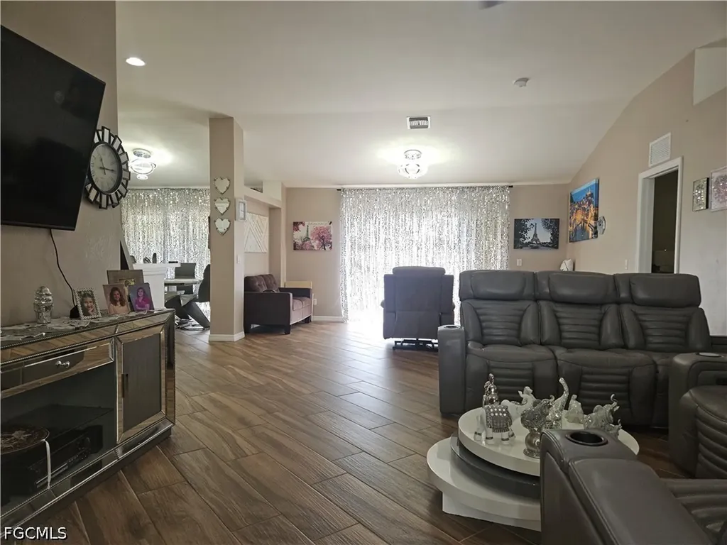 18300 Plumbago Court Lehigh Acres FL 33972
