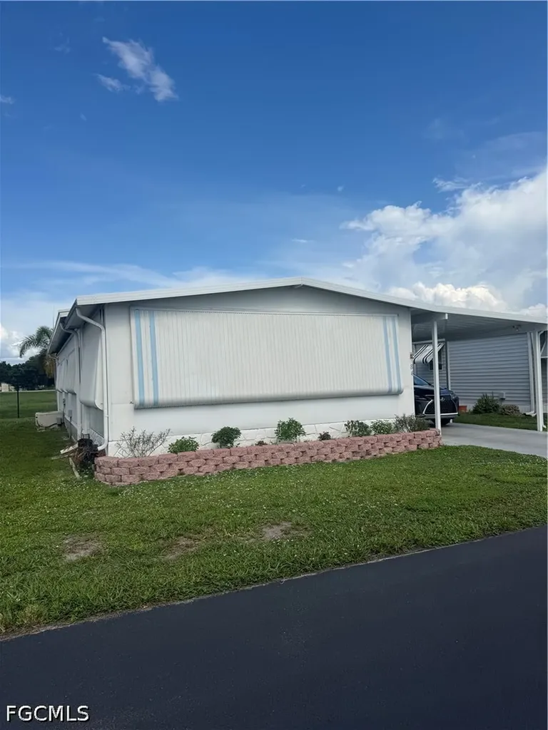 84 Poinsettia Drive Fort Myers FL 33905