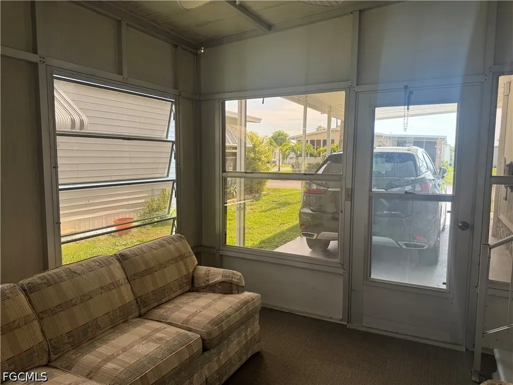 84 Poinsettia Drive Fort Myers FL 33905