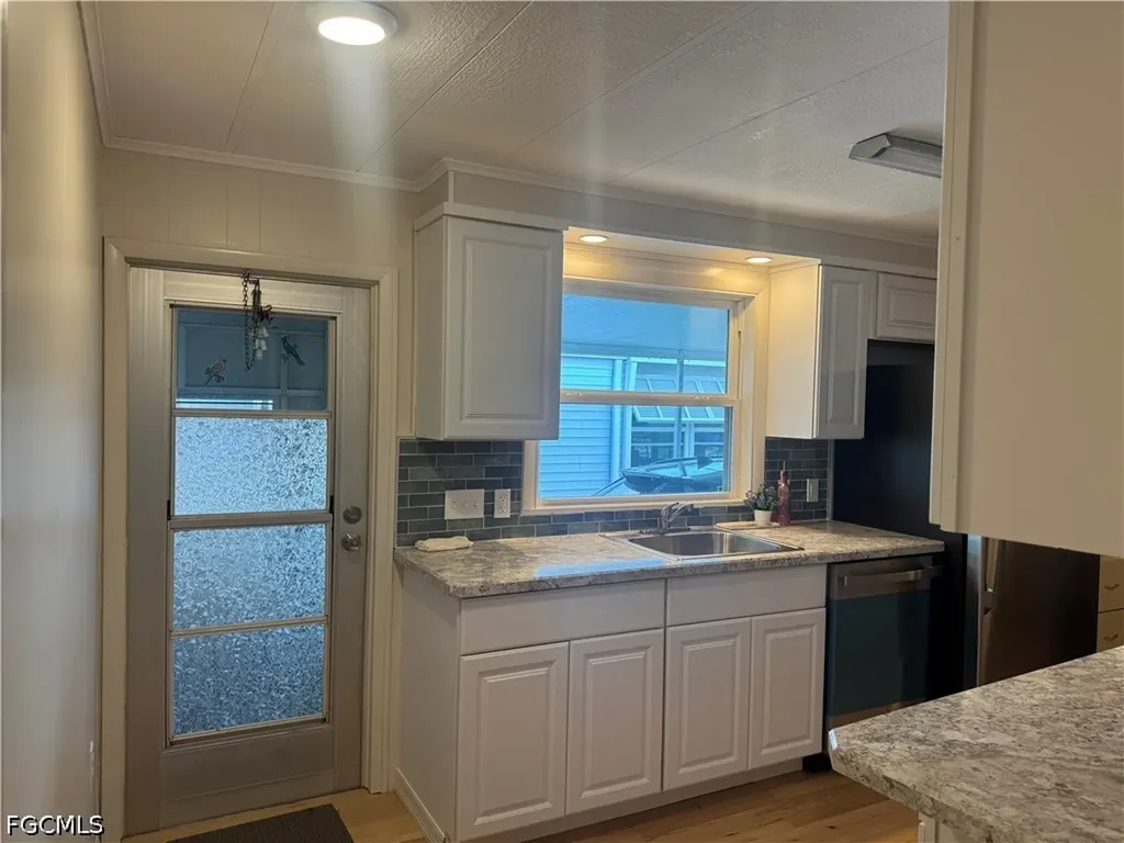 84 Poinsettia Drive Fort Myers FL 33905