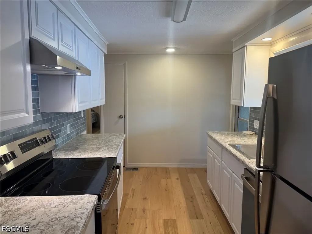 84 Poinsettia Drive Fort Myers FL 33905