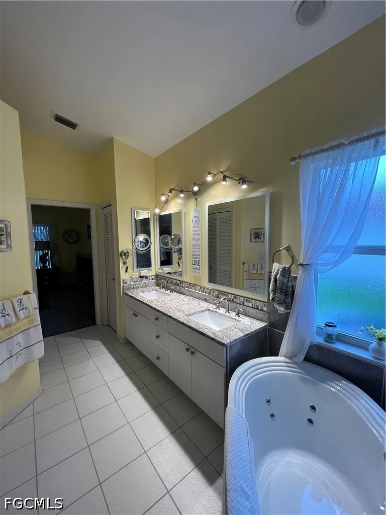 3474 Clubview Drive North Fort Myers FL 33917