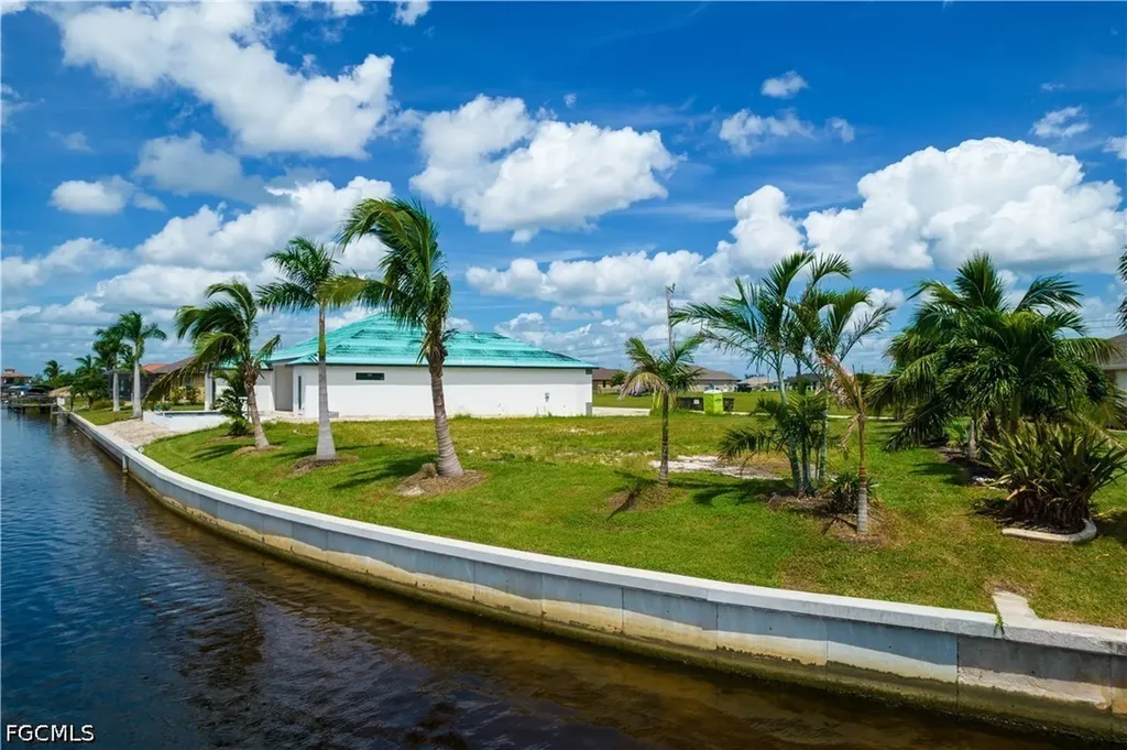 1414 NW 37th Place Cape Coral FL 33993