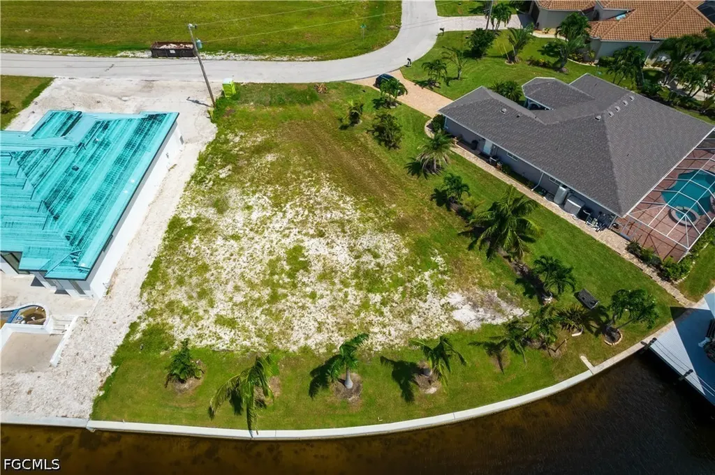 1414 NW 37th Place Cape Coral FL 33993