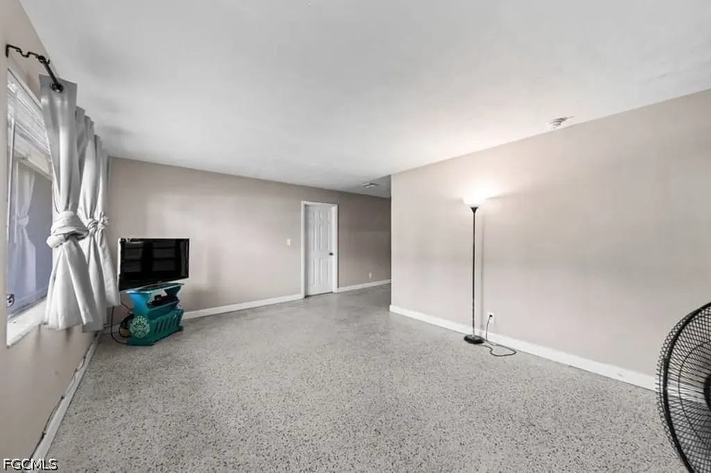 2968 Sunset Road Fort Myers FL 33901