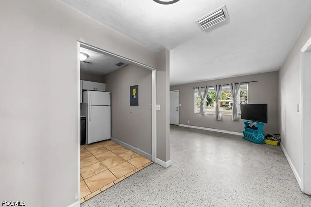 2968 Sunset Road Fort Myers FL 33901