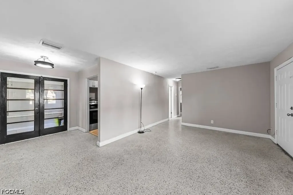 2968 Sunset Road Fort Myers FL 33901