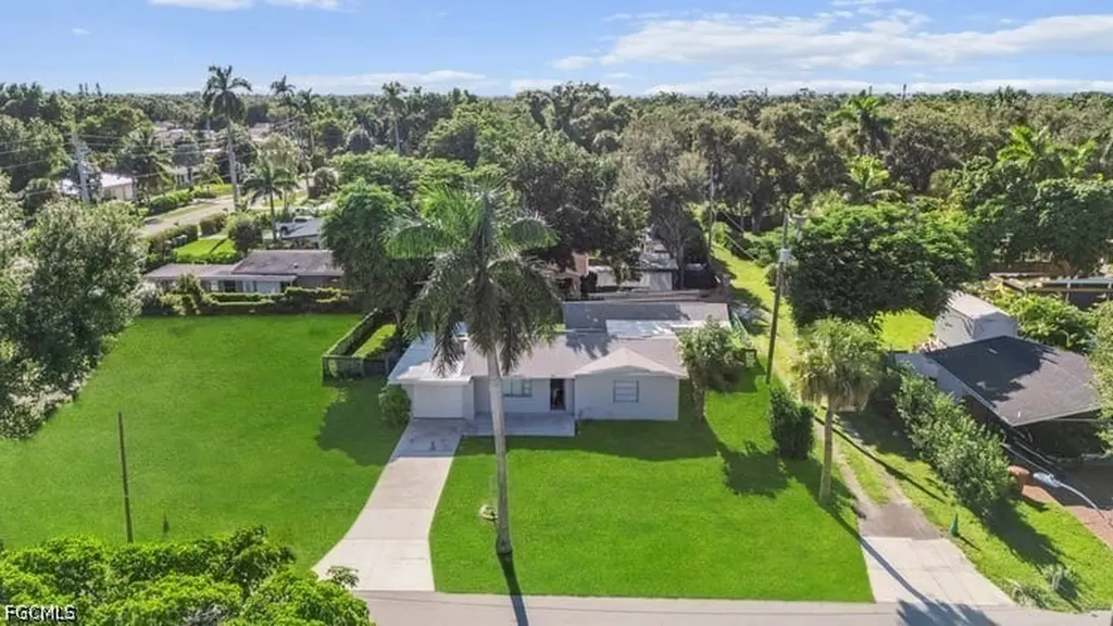 2968 Sunset Road Fort Myers FL 33901