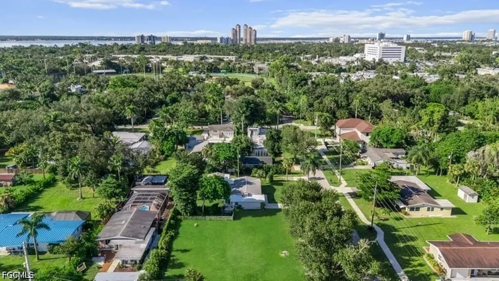 2968 Sunset Road Fort Myers FL 33901