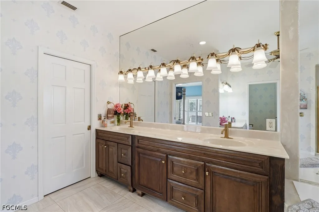 16676 Bobcat Drive Fort Myers FL 33908