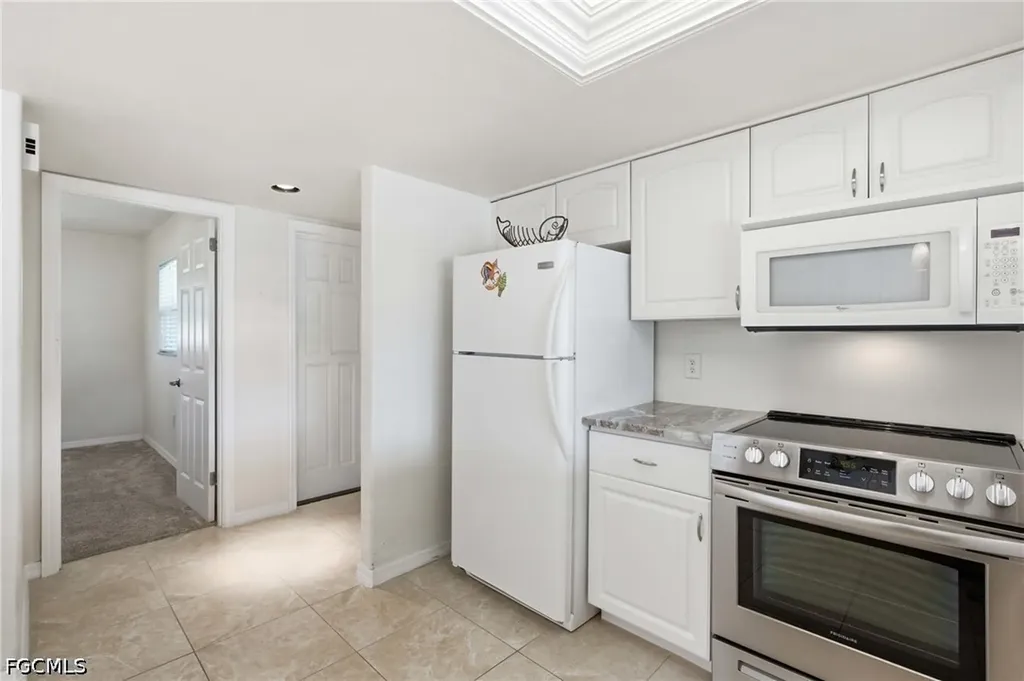 4933 Triton Court W Cape Coral FL 33904