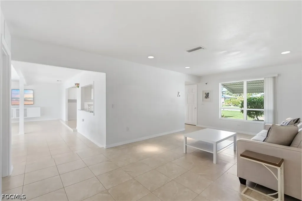 4933 Triton Court W Cape Coral FL 33904