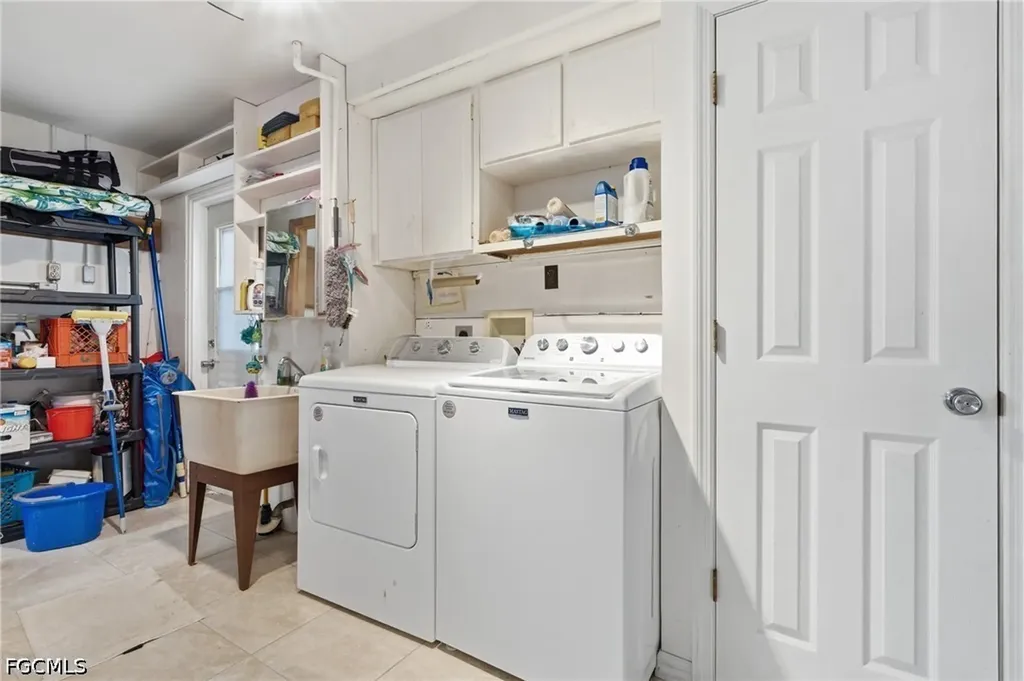 4933 Triton Court W Cape Coral FL 33904