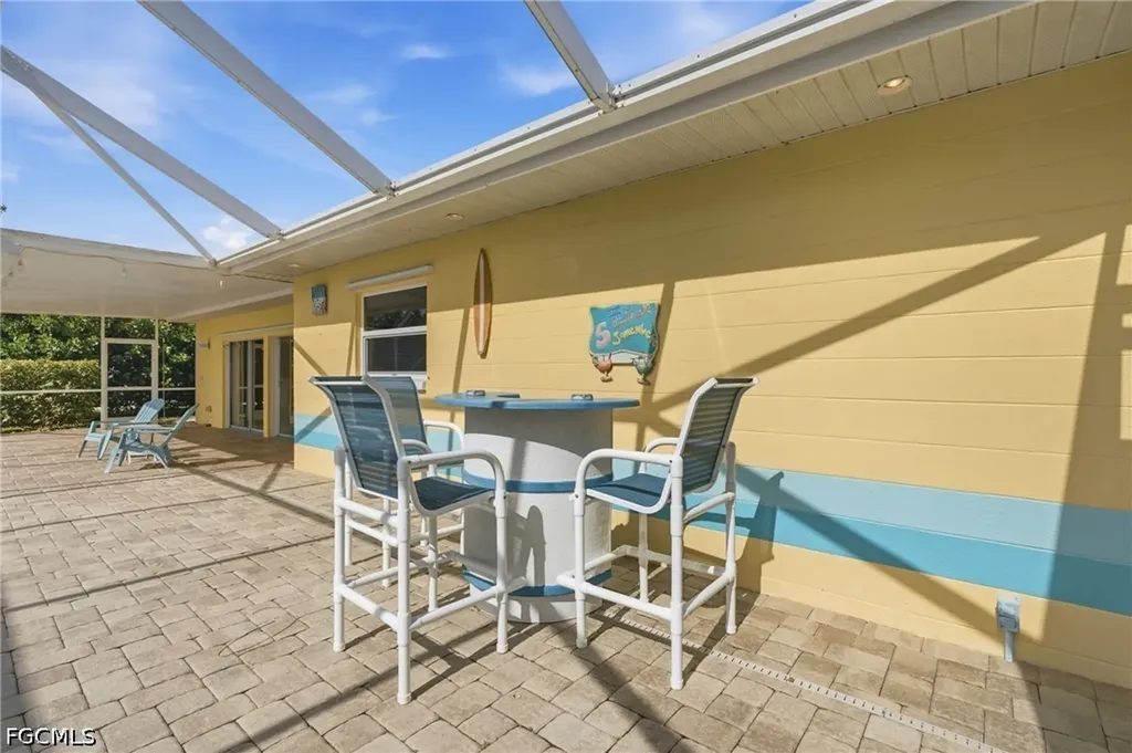 4933 Triton Court W Cape Coral FL 33904