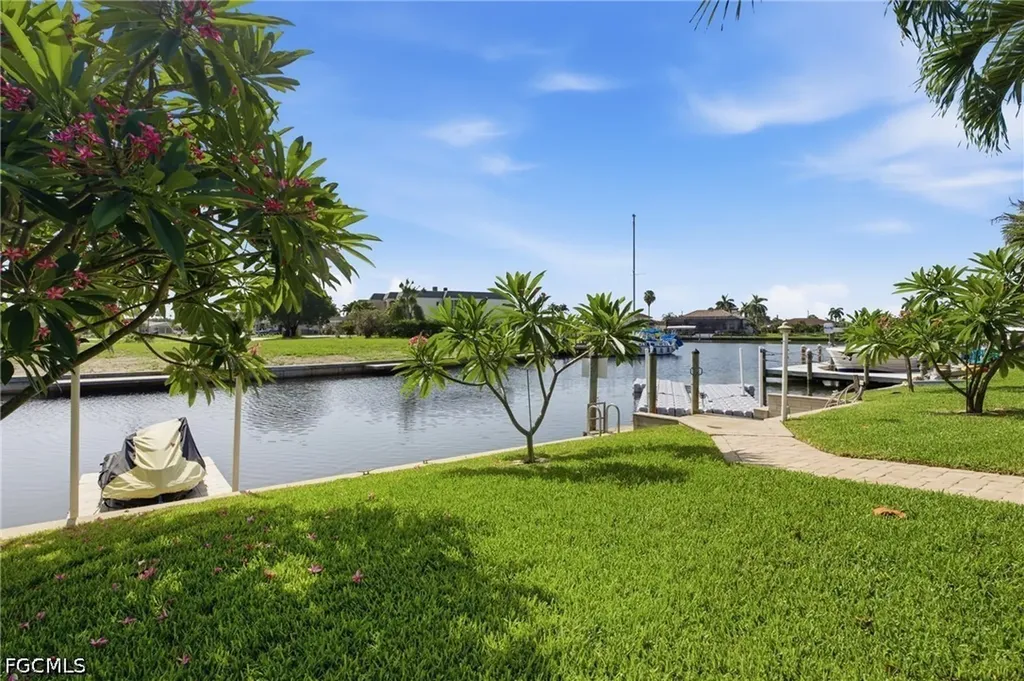 4933 Triton Court W Cape Coral FL 33904