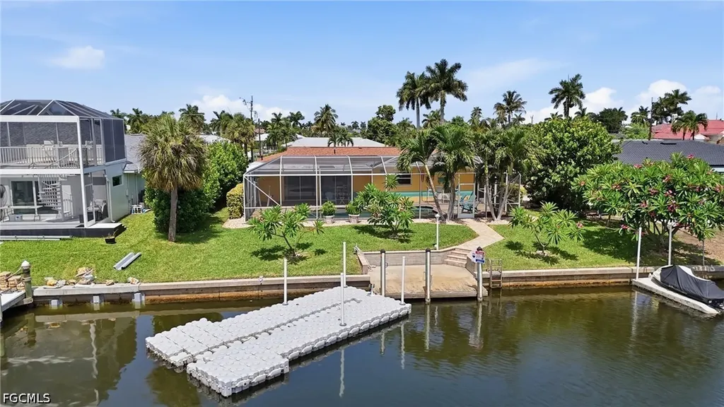 4933 Triton Court W Cape Coral FL 33904