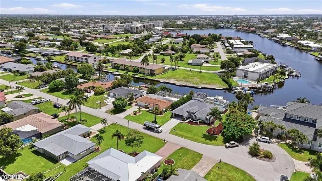4933 Triton Court W Cape Coral FL 33904